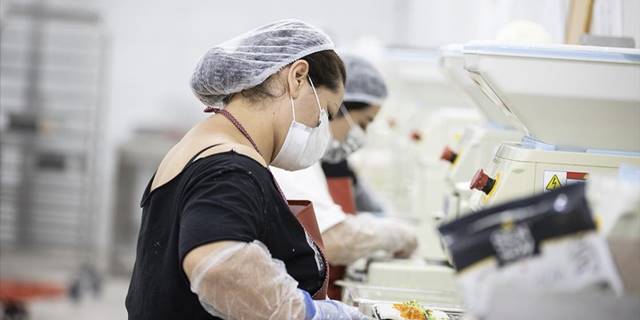 Devlet desteğiyle suşi üreten genç girişimci 22 kişiye istihdam sağlıyor