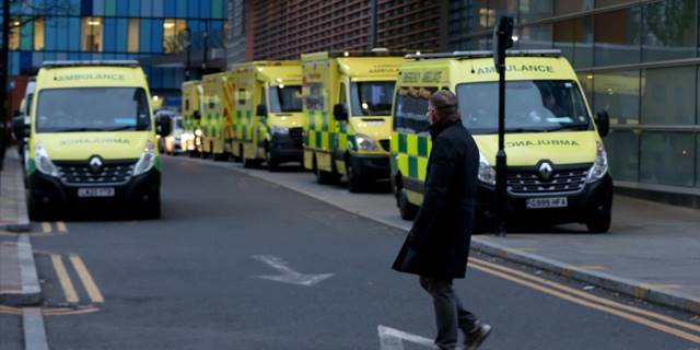 İngiltere'de hastanede tedavi olmak için bekleyenlerin sayısı 7 milyona ulaştı