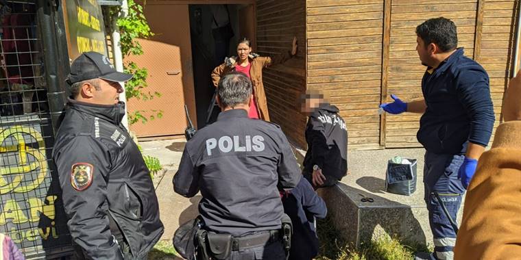 Karaman'da yabancı uyruklu kadın, tartıştığı oğlunu bıçakla yaraladı