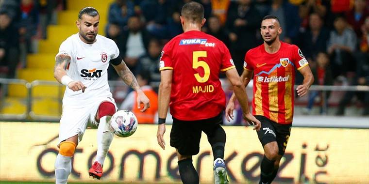 Galatasaray deplasmanda yenildi
