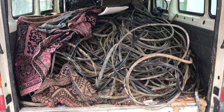 Konya'da kablo çalan 2 şüpheli 180 kilometrelik kovalamaca sonunda yakalandı