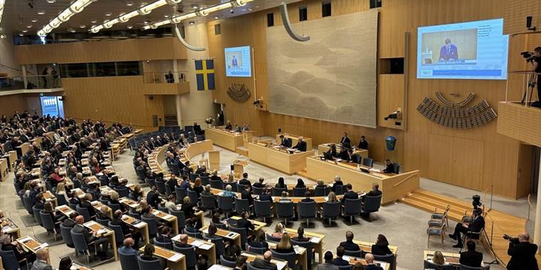 İsveç'te seçimden 36 gün sonra hükümet kuruldu