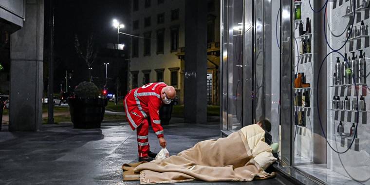 İtalya'da mutlak yoksulluk çekenlerin sayısı artıyor