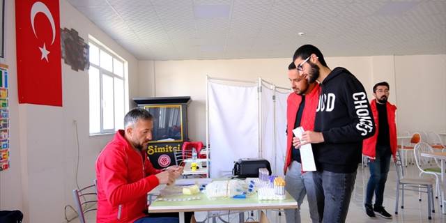Sivas Cumhuriyet Üniversitesinde kan bağışı etkinliği düzenlendi