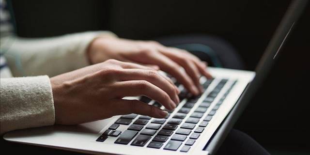 Hukuk uzmanlarından, basın sektörünün dijital dünyadaki telif sorununa 'kanuni düzenleme' çağrısı