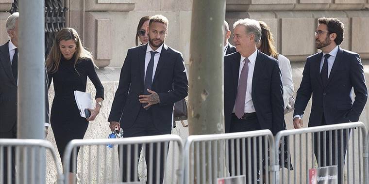 Neymar, mahkemede ifade verdi