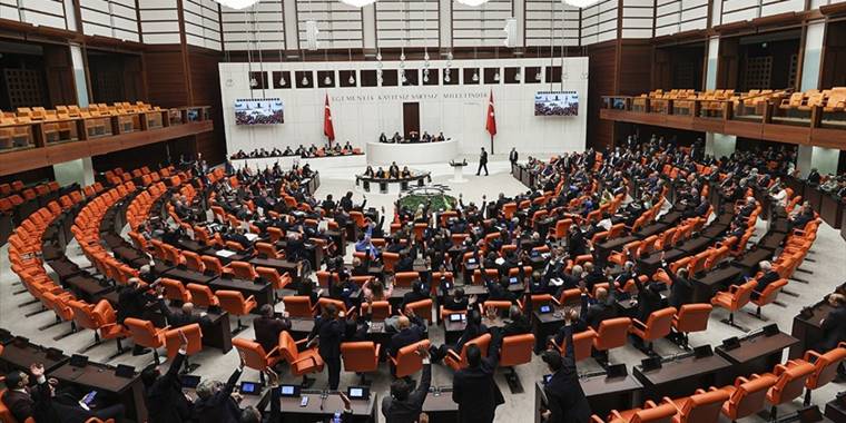 Lübnan tezkeresi TBMM Genel Kurulunda kabul edildi