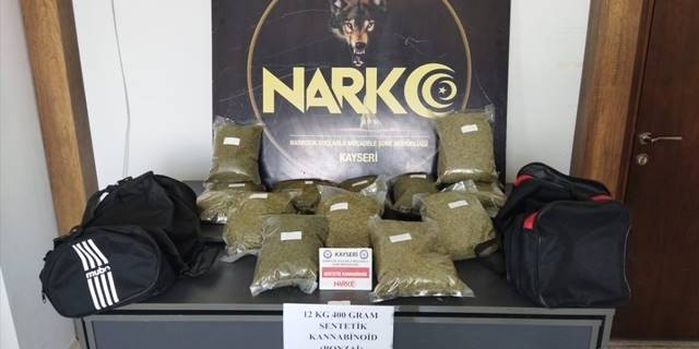 Kayseri'de yolcu otobüsünde uyuşturucu ele geçirildi, 5 zanlı yakalandı