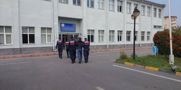 Kayseri'de DEAŞ operasyonunda 2 zanlı yakalandı