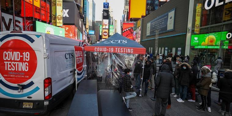 ABD'de yeni bir Kovid-19 türünün oluşturulduğu iddiaları tartışma yarattı