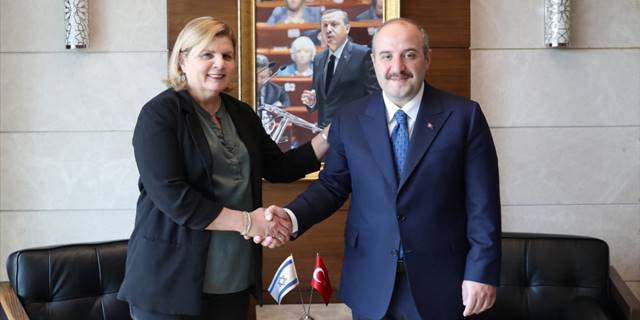 Bakan Varank, İsrailli mevkidaşı Barbivai ile görüştü