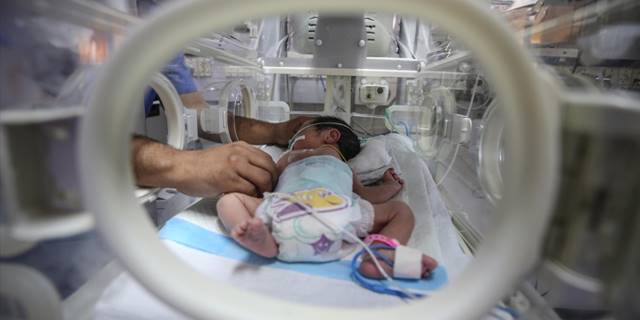 İngiltere'de iki hastanede en az 45 bebeğin ölümünün önlenebileceği ortaya çıktı