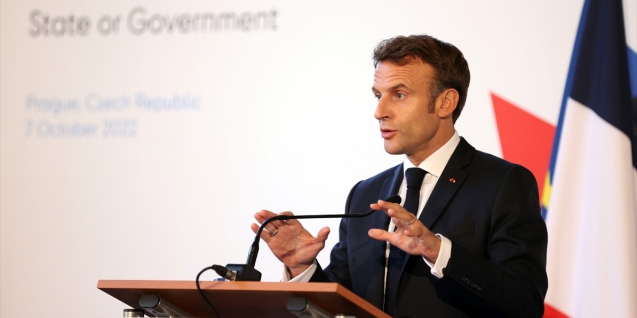 Macron, Paris'teki Ulu Cami'nin temelinin atılışının 100. yıl dönümü törenine katıldı