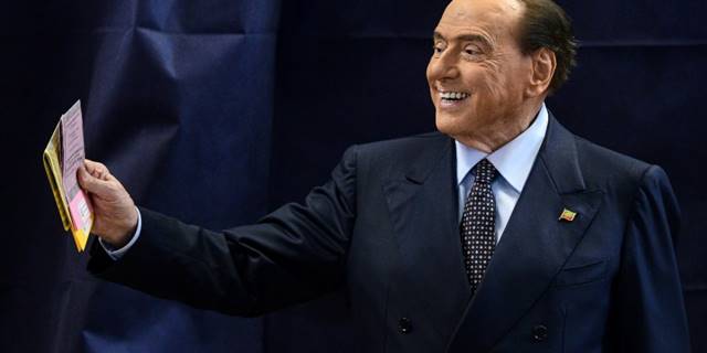 İtalya'da Berlusconi'nin Ukrayna lideri Zelenskiy'den bahsettiği ses kaydı tartışma yarattı