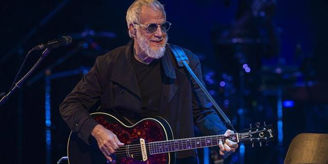 Yusuf İslam Türkiye'deki ilk konserini AKM'de verdi