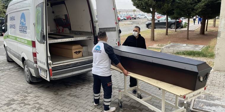 Nevşehir'de balon kazasında ölen 2 turistin cenazesi Ankara'ya gönderildi