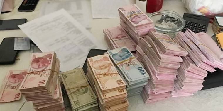 FETÖ'nün finans yapılanmasına yönelik operasyonda 47 şüpheli yakalandı