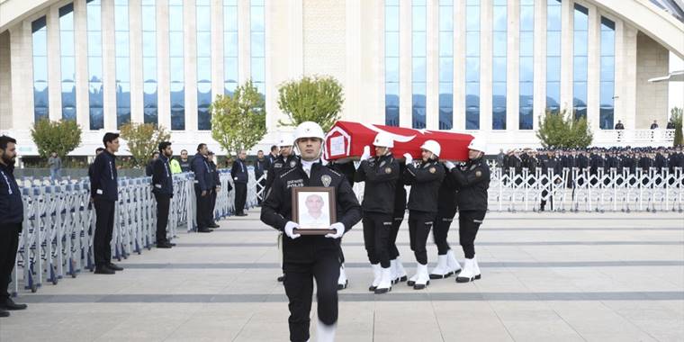Şehit polis memuru Hızır Bekir Baybörü son yolculuğuna uğurlandı