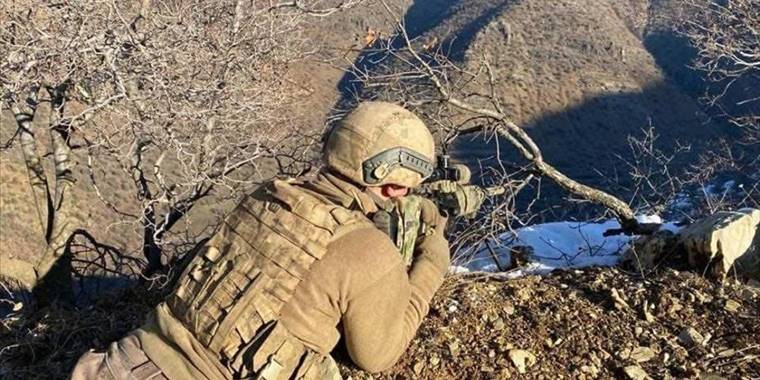 Siirt-Van arasındaki Körkandil Dağı bölgesinde 2 terörist etkisiz hale getirildi
