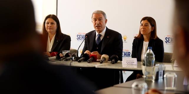 Bakan Akar "TSK'nın kimyasal silah kullandığı iddiası"na yanıt verdi: Hukuki süreç başladı