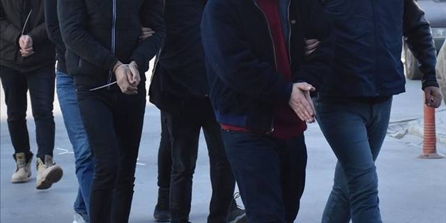 İstanbul'da FETÖ'ye yönelik 'Gazi Turgut Aslan Operasyonu'nda yakalanan 21 şüpheli tutuklandı