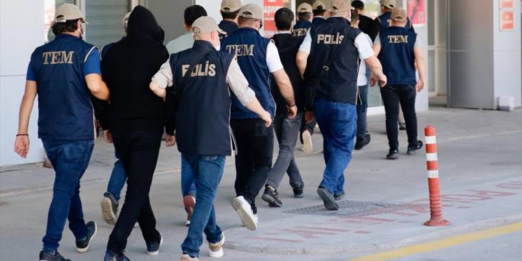 FETÖ'nün şifreli "5" lira ile para topladığı ortaya çıktı