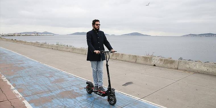 5 dakikada şarj olabilen hidrojenli scooter ürettiler