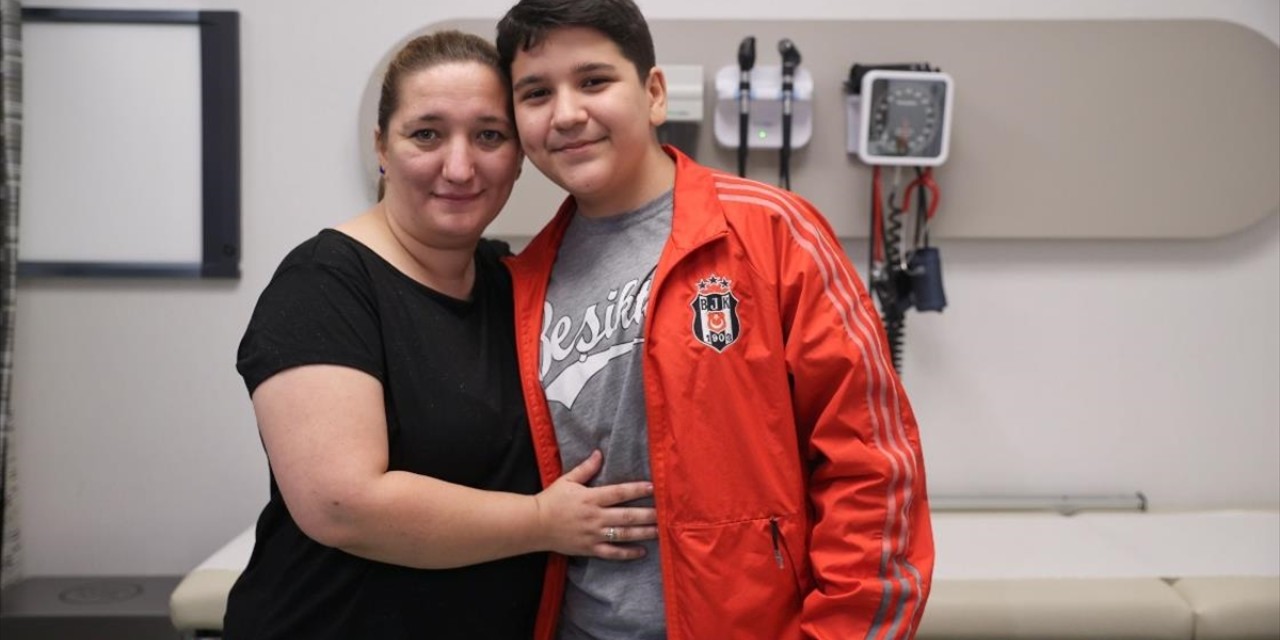 Annesi saçını okşarken hissettiği acı, hayatını değiştirdi