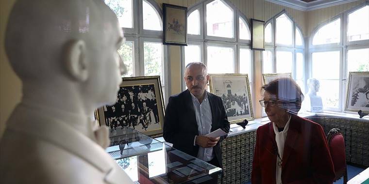 Lozan Barış Antlaşması'nın 100. Yılı Sergisi Pembe Köşk'te açıldı