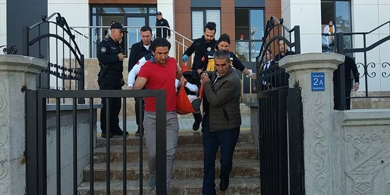 Karaman'da bir kişi tartıştığı hemşireyi silahla yaralayıp intihar girişiminde bulundu