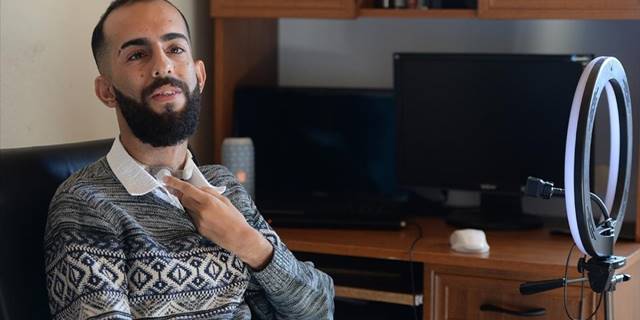 Soluk borusundaki deliğe rağmen seslendirdiği rap şarkılarla hayata bağlandı