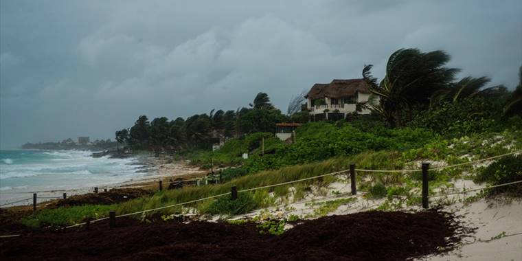 Roslyn Kasırgası kategori 3 seviyesinde Meksika'yı vurdu