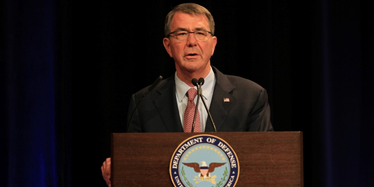 Eski ABD Savunma Bakanı Carter 68 yaşında hayatını kaybetti