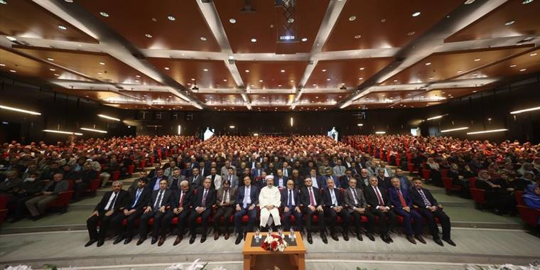 Diyanet İşleri Başkanı Erbaş, Kayseri’de din görevlileri ile bir araya geldi: