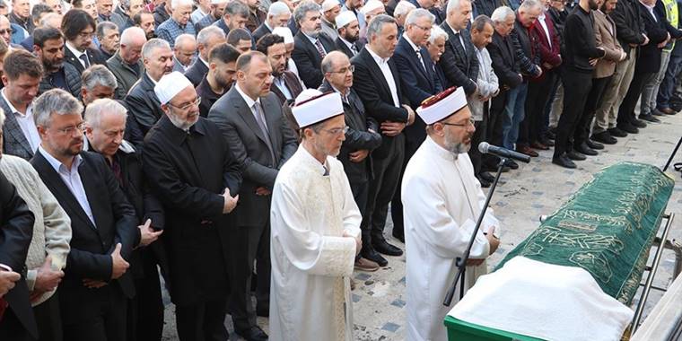 Prof. Dr. İsmail Cerrahoğlu, son yolculuğuna uğurlandı