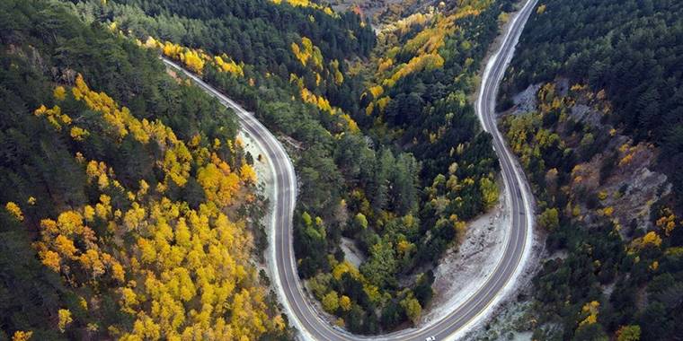 Ilgaz Dağı sonbaharda farklı renk tonlarıyla doğa tutkunlarını ağırlıyor