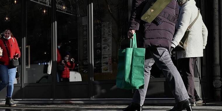 Fransa Hükümet Sözcüsü: Çoğu vatandaşımız tüketim alışkanlıklarını değiştirmek zorunda kaldı