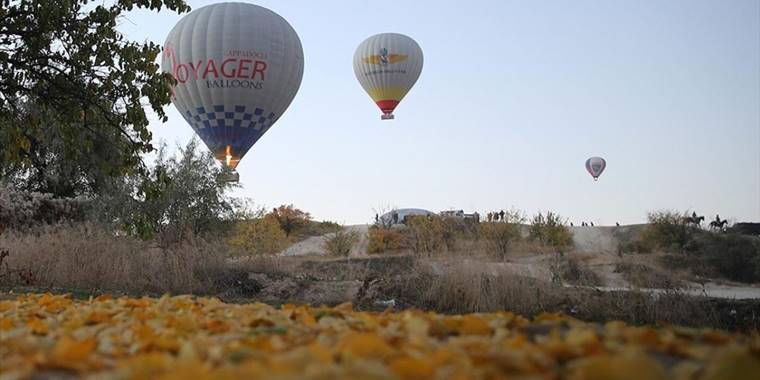 Kapadokya'ya turist ilgisi sonbaharda da devam ediyor