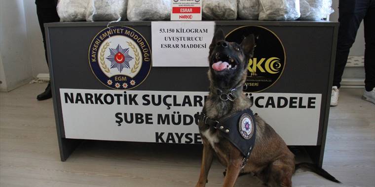 Kayseri'de 53 kilogram esrar ele geçirildi