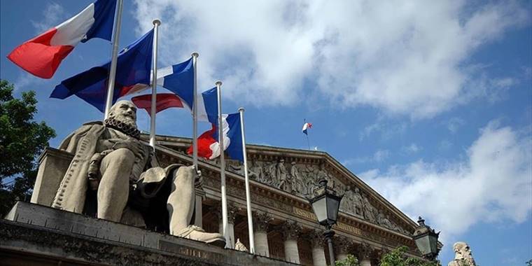 Fransa'da enerji krizine karşı yaklaşık 12 milyar avroluk yeni yardım