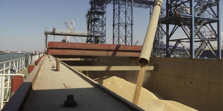 Rusya: Rus tahılı anlaşma kapsamında dünyaya sevk edilemiyor