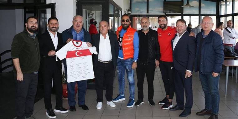 Ampute Milli Futbol Takımı'ndan Gençlerbirliği'ne ziyaret