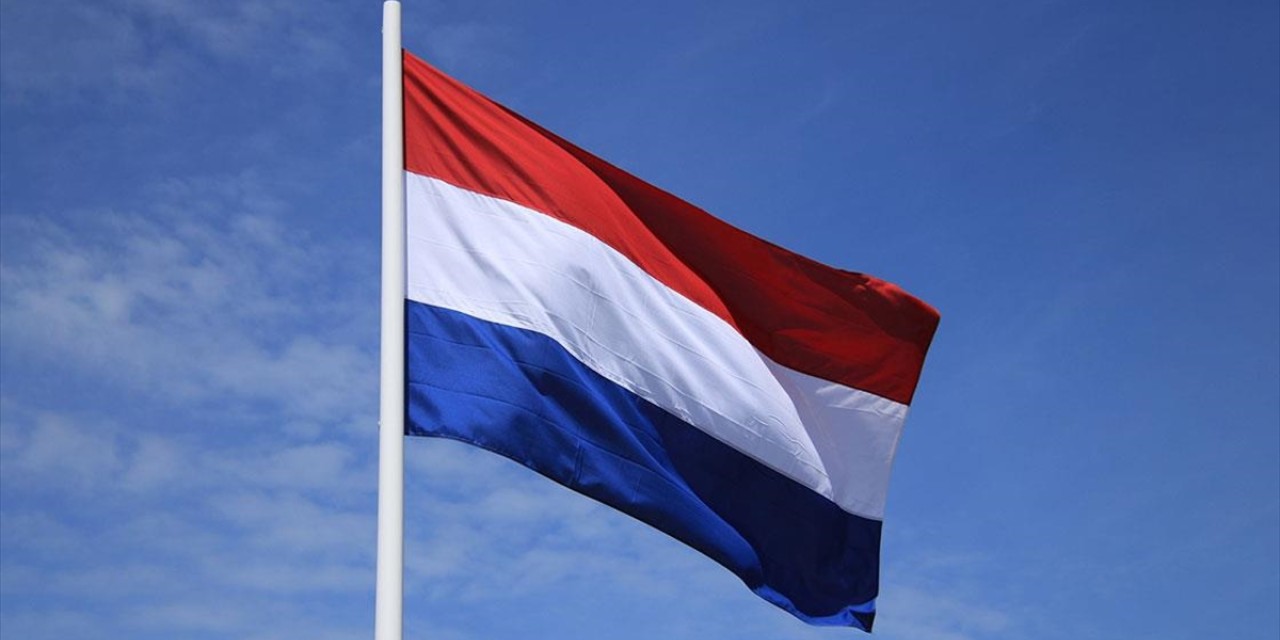 Hollanda istihbaratından Rusya'nın "savaş teknolojisi" peşinde olduğu uyarısı