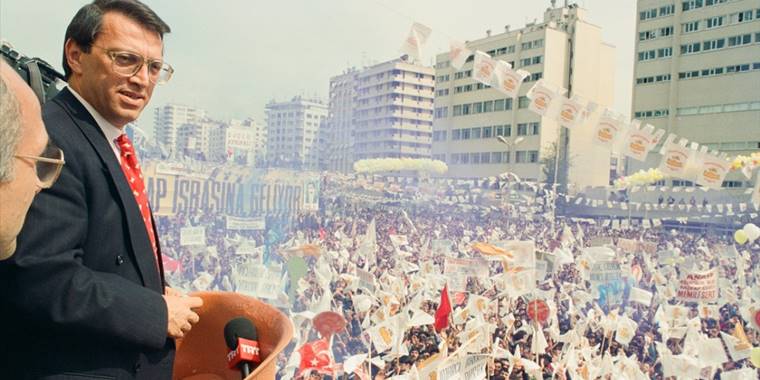 Eski başbakanlardan Mesut Yılmaz'ın vefatının ikinci yılı