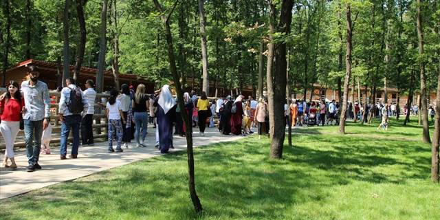 Turistler rotasını bu yıl da milli parklar ve tabiat parklarına çevirdi