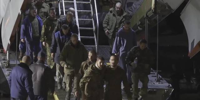 Ukrayna ile Rusya arasında yapılan esir takasında 102 kişi serbest bırakıldı