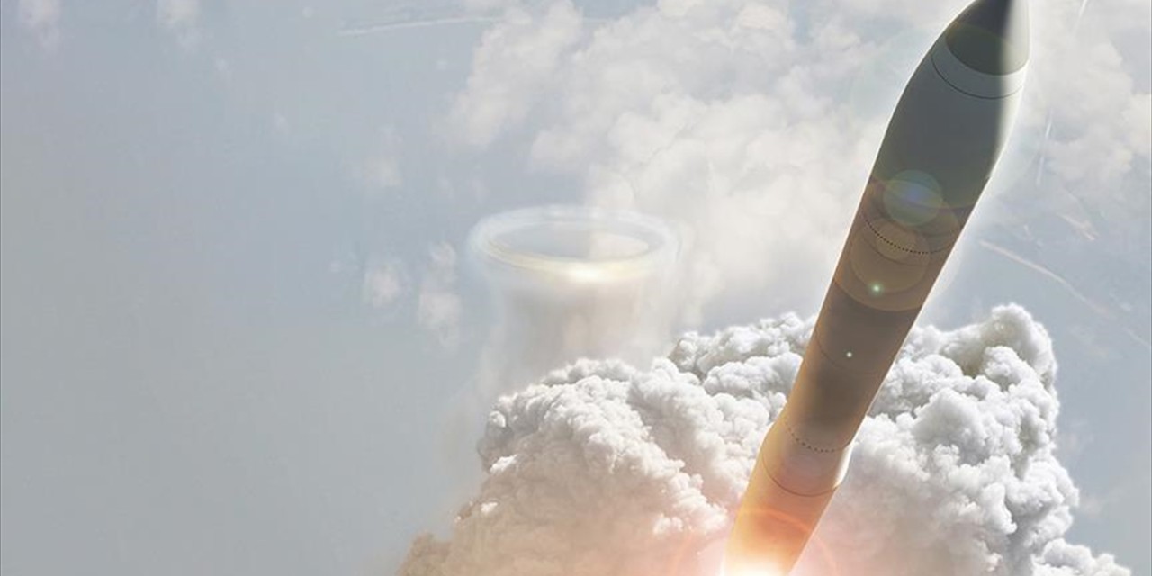 Japonya bölgesel tehditlere karşı yüksek hızdaki yeni füzelerinin menzilini yükseltecek