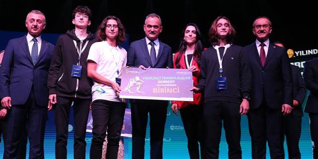 Milli Eğitim Bakanı Özer, Kocaeli'de 99 robotik kodlama atölyesinin açılışına katıldı