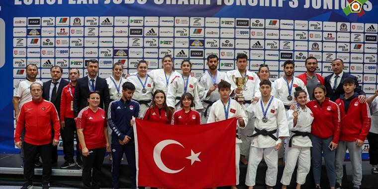 Judoda 2022 yılı gençlerin altın yılı oldu
