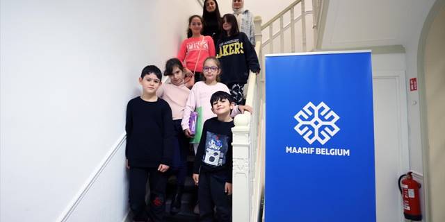 TMV üç dil konuşulan Belçika'da Türk öğrencilerin eğitim hayatına kritik destek sağlıyor
